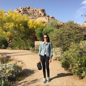 Meet your Posher, Jennifer